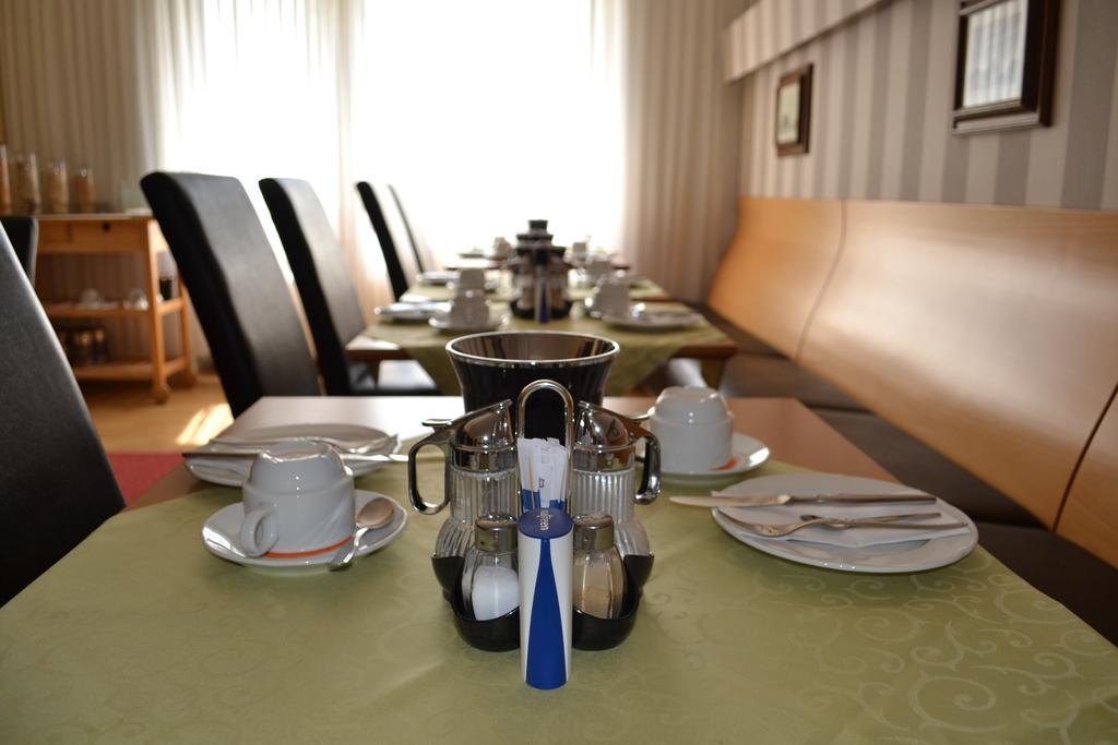 Hotel Minerva Garni Düsseldorf Eksteriør billede